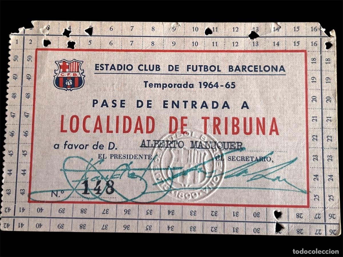 Coleccionismo deportivo: CLUB DE F&Uacute;TBOL BARCELONA, 1964-65 CARNET DE SOCIO ALBERTO MALUQUER SECRETARIO DEL FCB.