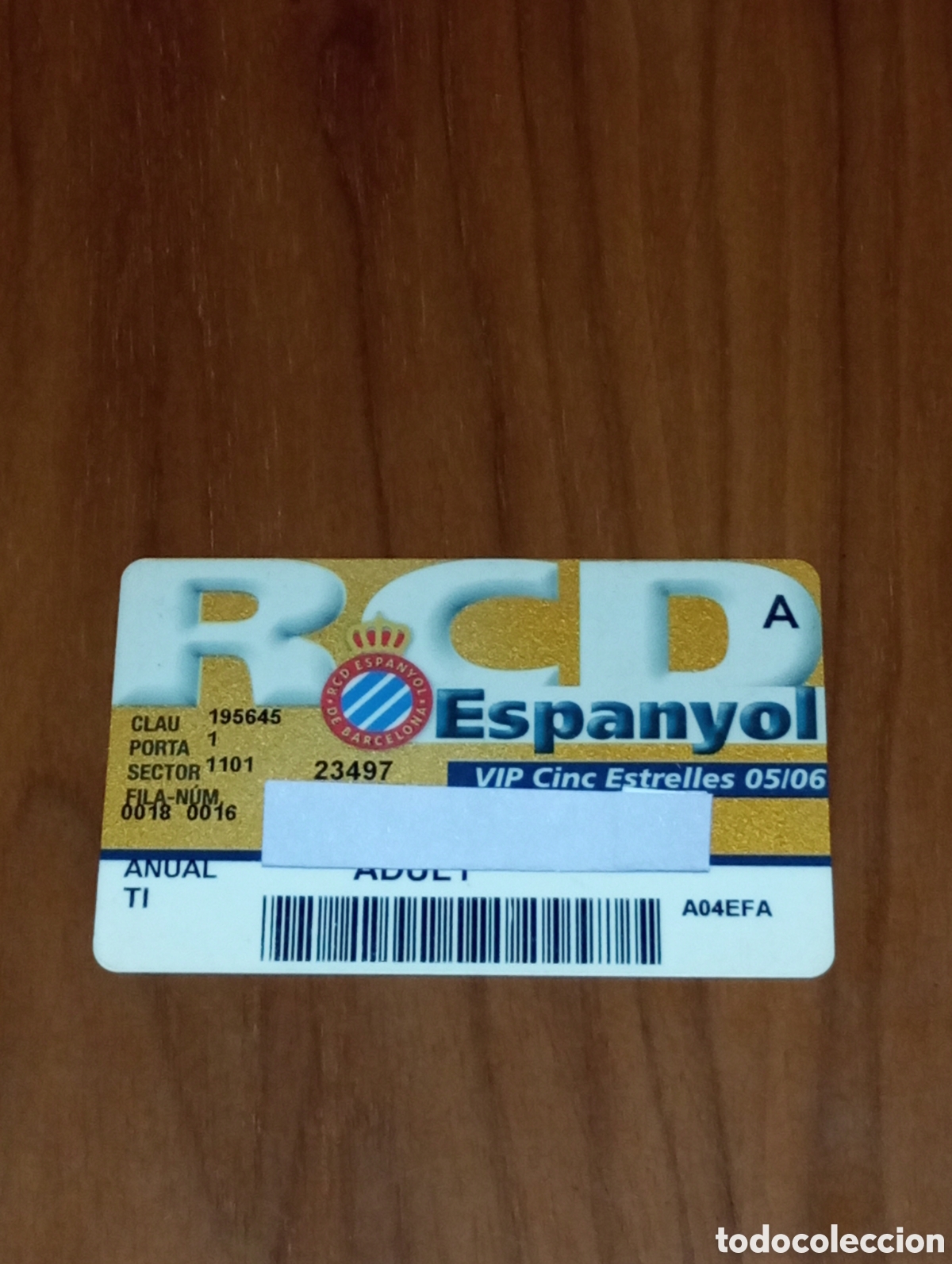 Coleccionismo deportivo: CARNET ABONO VIP DORADO RCD ESPANYOL 2005 2006