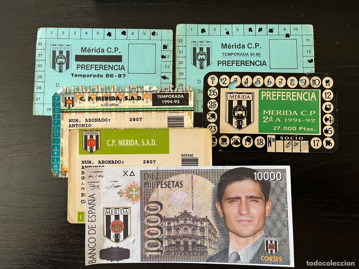 Coleccionismo deportivo: LOTE DE Carnet de socio equipo de f&uacute;tbol C P M&Eacute;RIDA