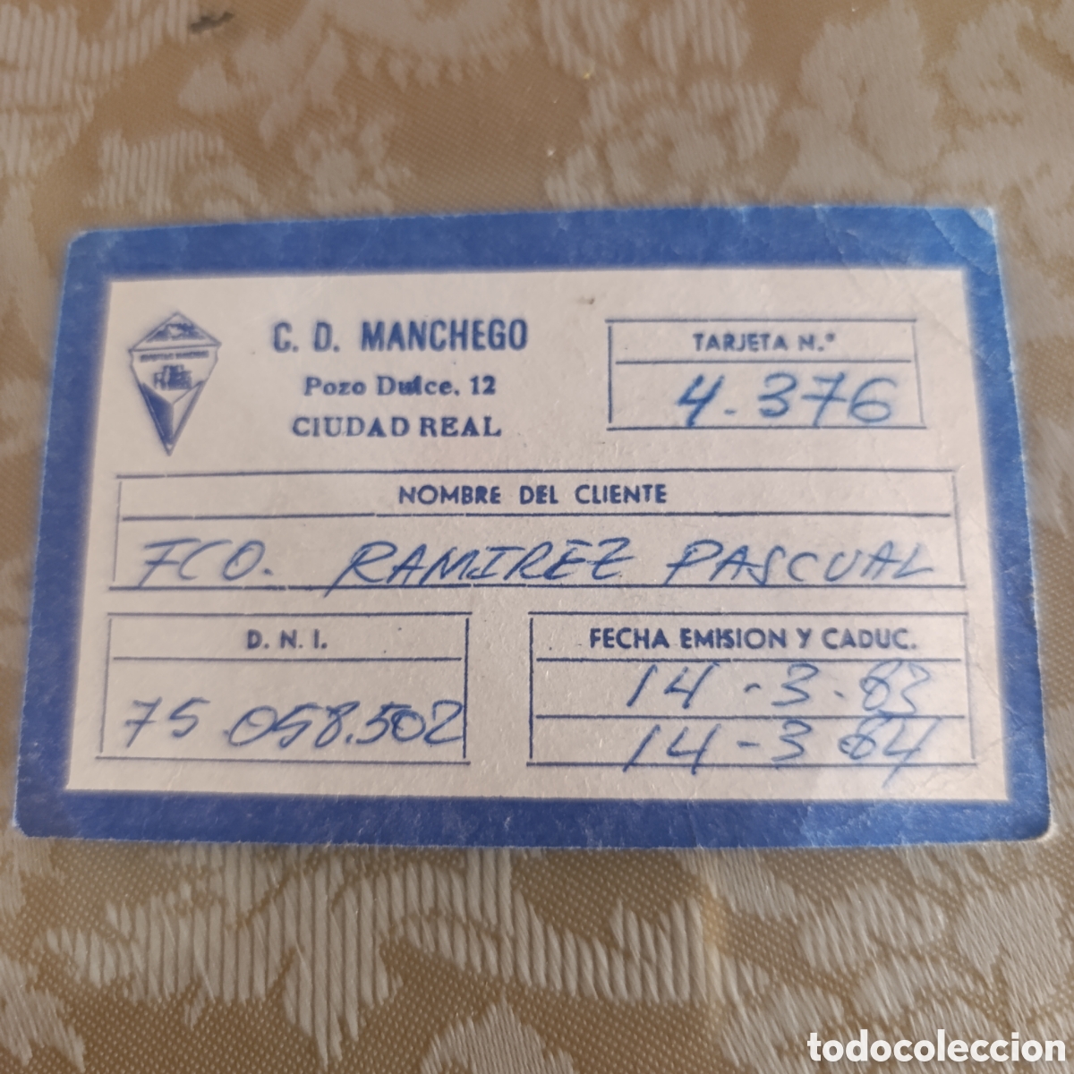 Coleccionismo deportivo: Carnet antiguo de socio del Club Deportivo Manchego en Ciudad Real.1983