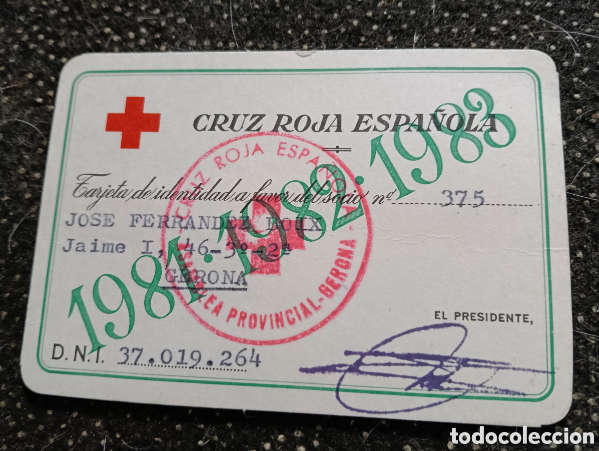 Coleccionismo deportivo: Carnet de la Cruz Roja Espa&ntilde;ola 1983 de Gerona, Jos&eacute; Fern&aacute;ndez
