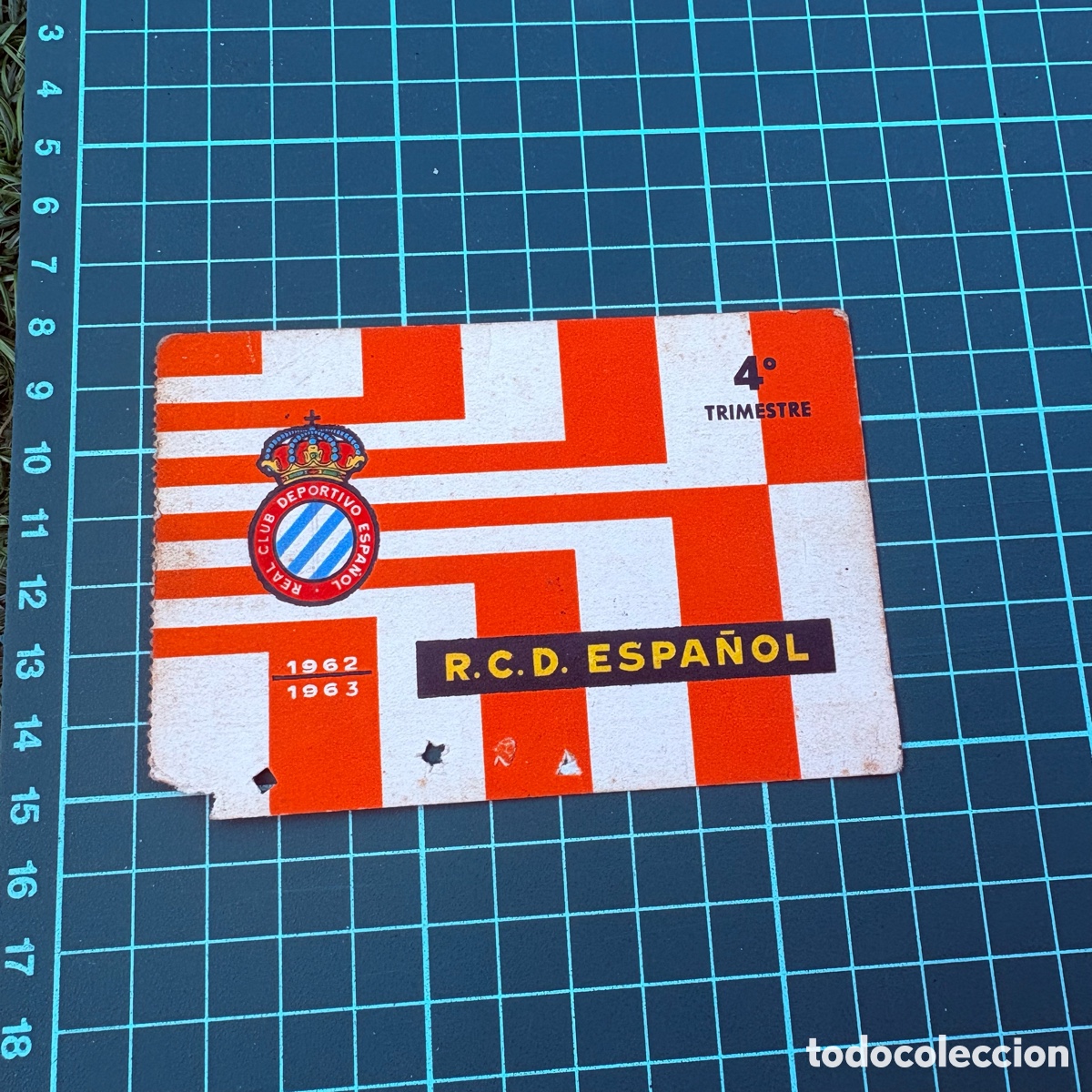 Coleccionismo deportivo: Carnet de Socio R.C.D Espa&ntilde;ol temporada 1962-1963. 4&ordm; trimestre