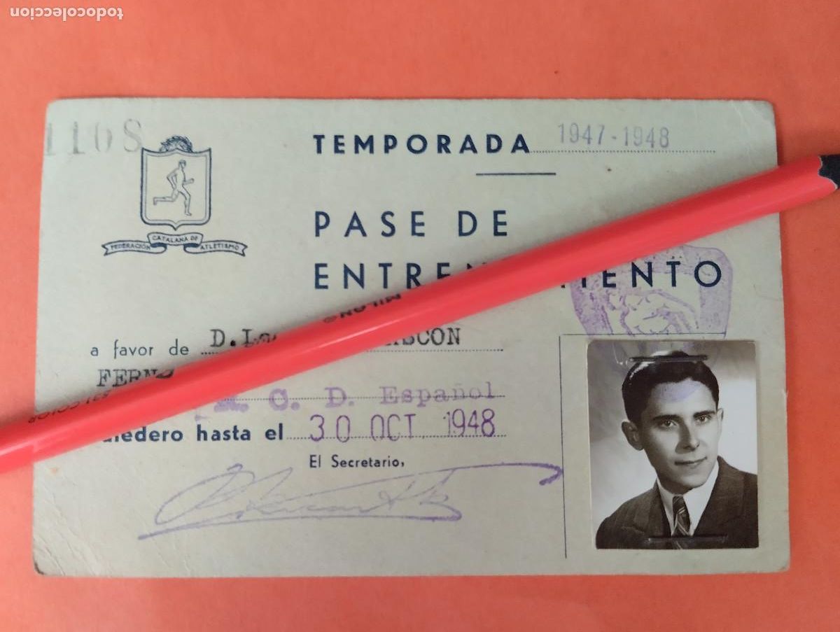 Sports collectibles: Carnet Federaci&oacute;n Catalana de Atletismo pase de Entrenamiento. 1947-48 R.C.D. ESPA&Ntilde;OL