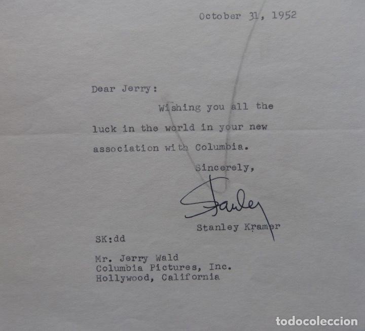 Cartas comerciales: Stanley Kramer signed letter with response, October 31, 1952 - Foto 3
