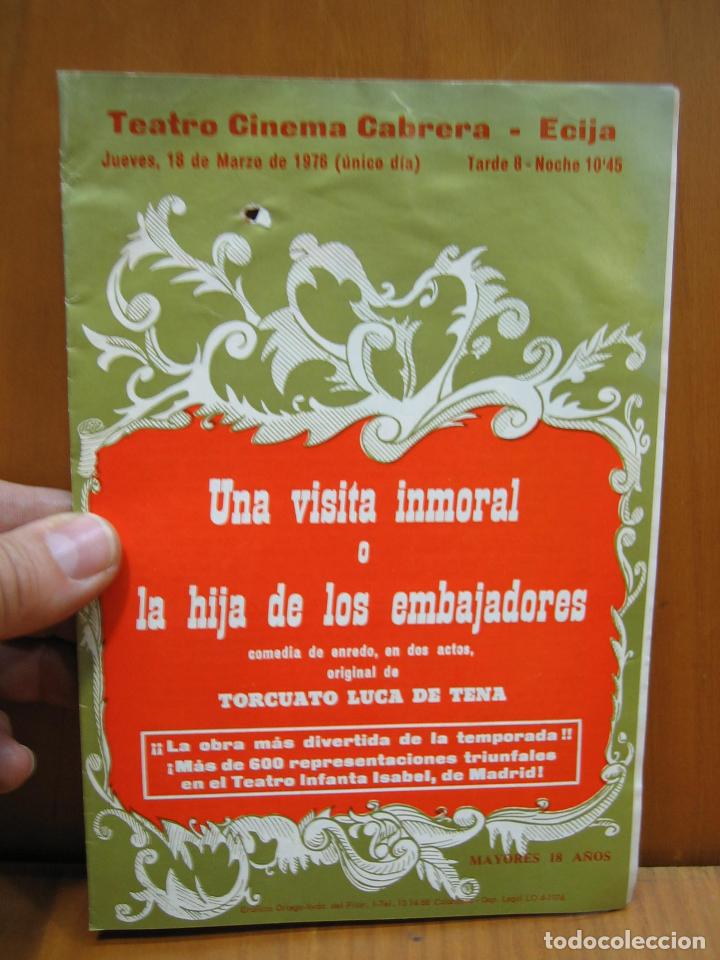 Carteles espect&aacute;culos: Programa de teatro. Teatro cinema Cabrera. Ecija 1976. - Foto 1