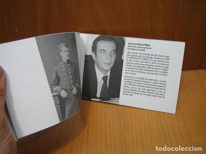 Carteles espect&aacute;culos: Programa de Teatro. Teatro Albeniz. Con la mosca en la oreja - Foto 2