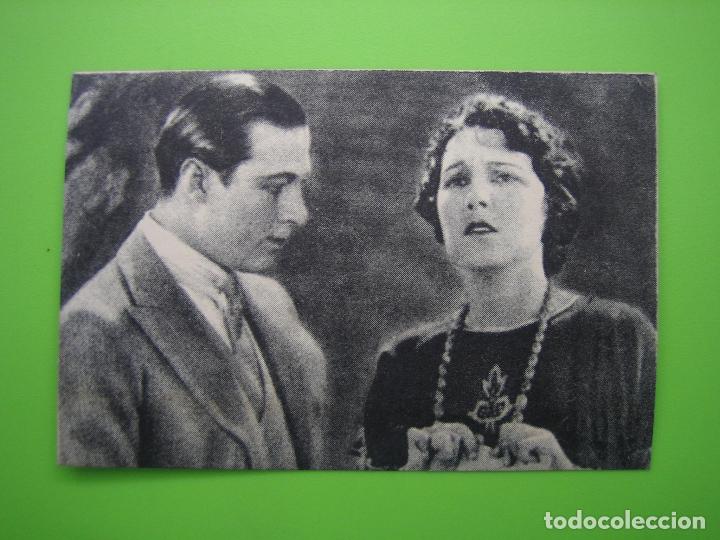 Carteles espect&aacute;culos: Antiguo Programa de cine en cartulina. - Foto 1
