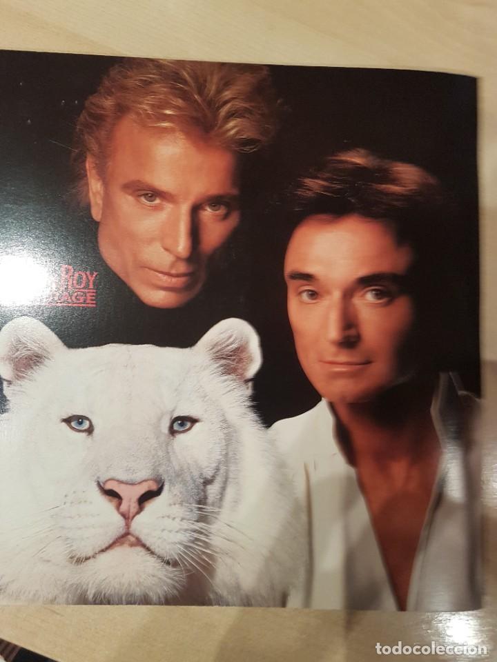 Carteles espect&aacute;culos: CAT&Aacute;LOGO ESPECT&Aacute;CULO SIEGFRIED & ROY AT THE MIRAGE - Foto 1