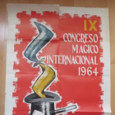 Carteles Espectáculos: CARTEL MAGIA IX CONGRESO MAGICO INTERNACIONAL 1964 BARCELONA ILUSTRA PAREDES ORIGINAL CF90