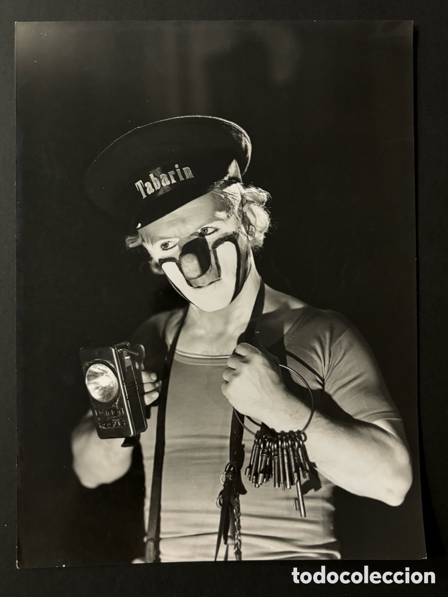 Carteles espect&aacute;culos: Foto original de Charlie Rivel payaso y artista de circo mimo acr&oacute;bata