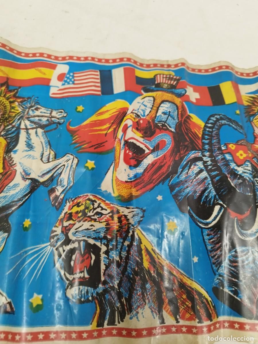Carteles espect&aacute;culos: Antigua bandera de circo, espect&aacute;culo. De pl&aacute;stico. - Foto 3