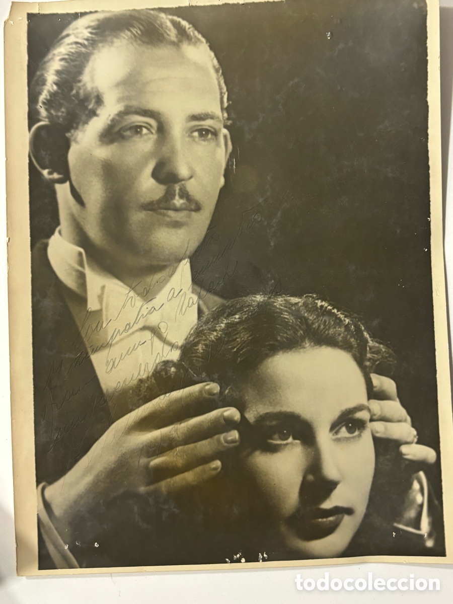 Carteles espect&aacute;culos: Foto original con aut&oacute;grafo del mago hipnotista willians y Selica