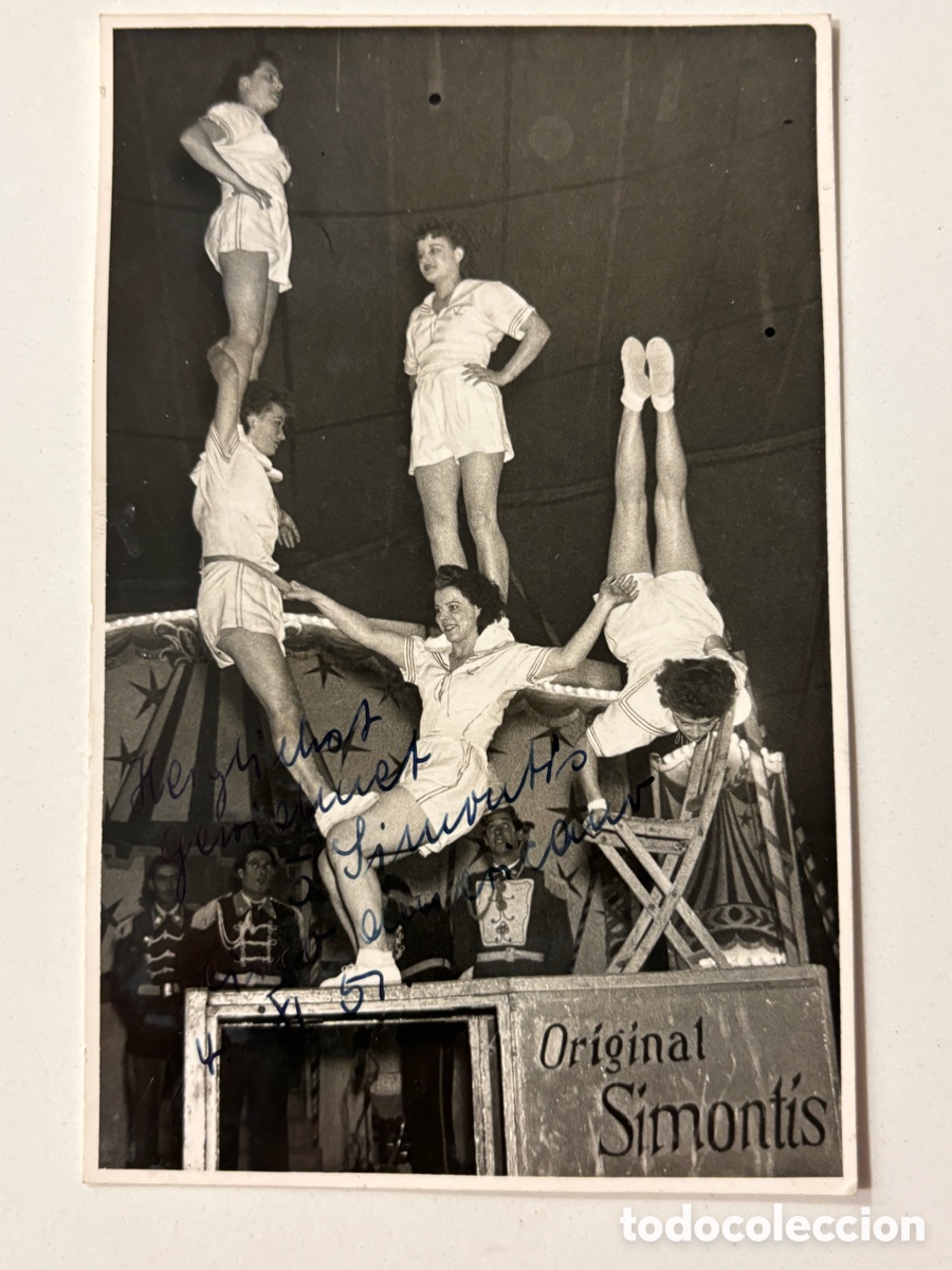 Carteles espect&aacute;culos: Foto original con aut&oacute;grafo de los acr&oacute;batas de circo Simontis