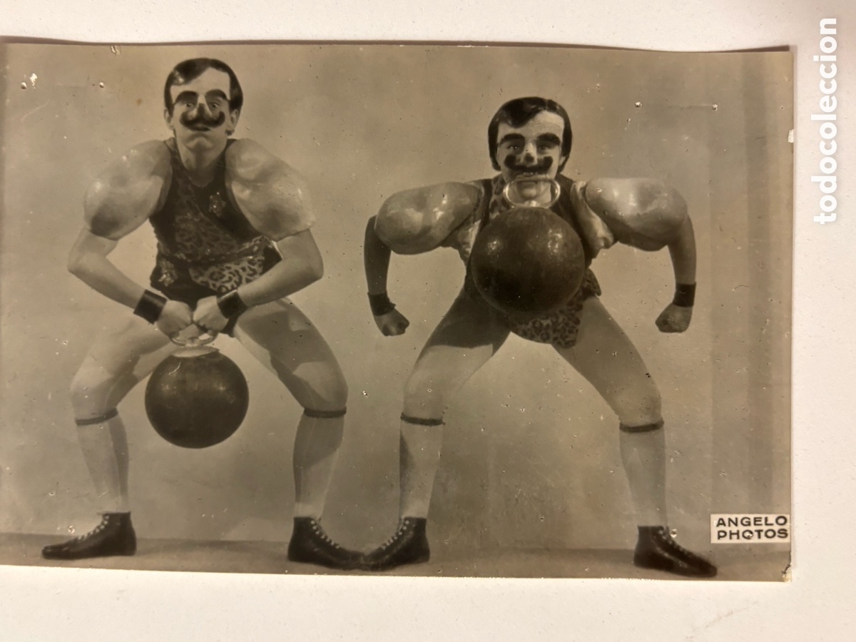 Posters of Shows: Tarjeta levantadores de peso circo Budapest