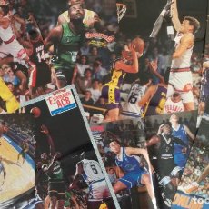 Coleccionismo deportivo: LOTE 60 POSTERS REVISTA GIGANTES DEL BASKET - POSTER BALONCESTO NBA ACB 1991-2001. Lote 205028442