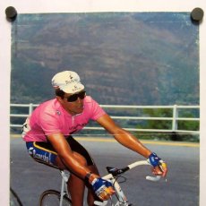 Coleccionismo deportivo: POSTER DE MIGUEL INDURAIN CON LA MAGGLIA ROSSA GIRO ITALIA DE 1992.. Lote 211521700