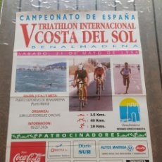 Coleccionismo deportivo: CARTEL MALAGA CAMPEONATO DE ESPAÑA TRIATHLON BENALMÁDENA PRYCA SAN MIGUEL COCA COLA 1994. Lote 307827673