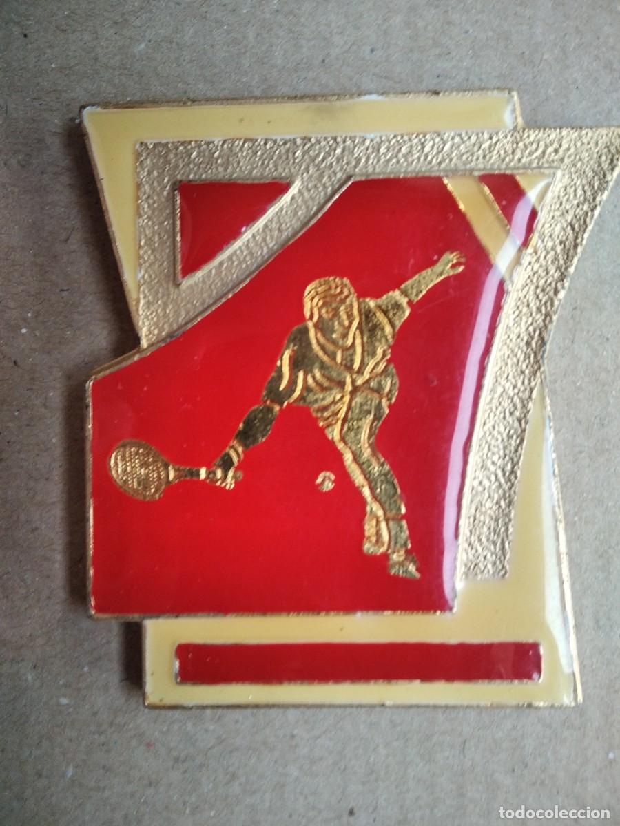 Coleccionismo deportivo: PLACA DE METAL Y ESMALTE-TEMA TENIS. - Foto 1