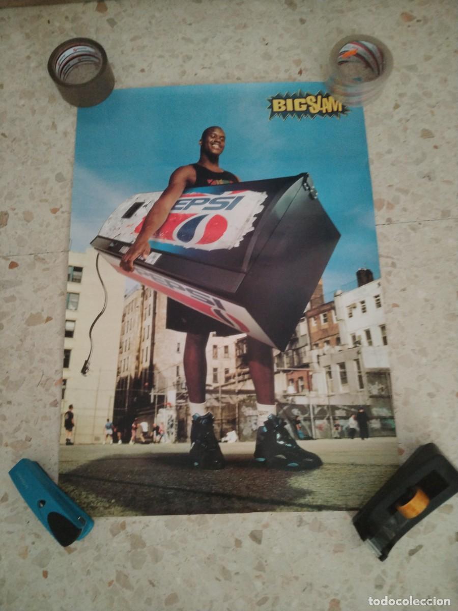 Coleccionismo deportivo: POSTER PEPSI COLA SHAQUILLE O NEAL 45CM ANCHO 67CM ALTO