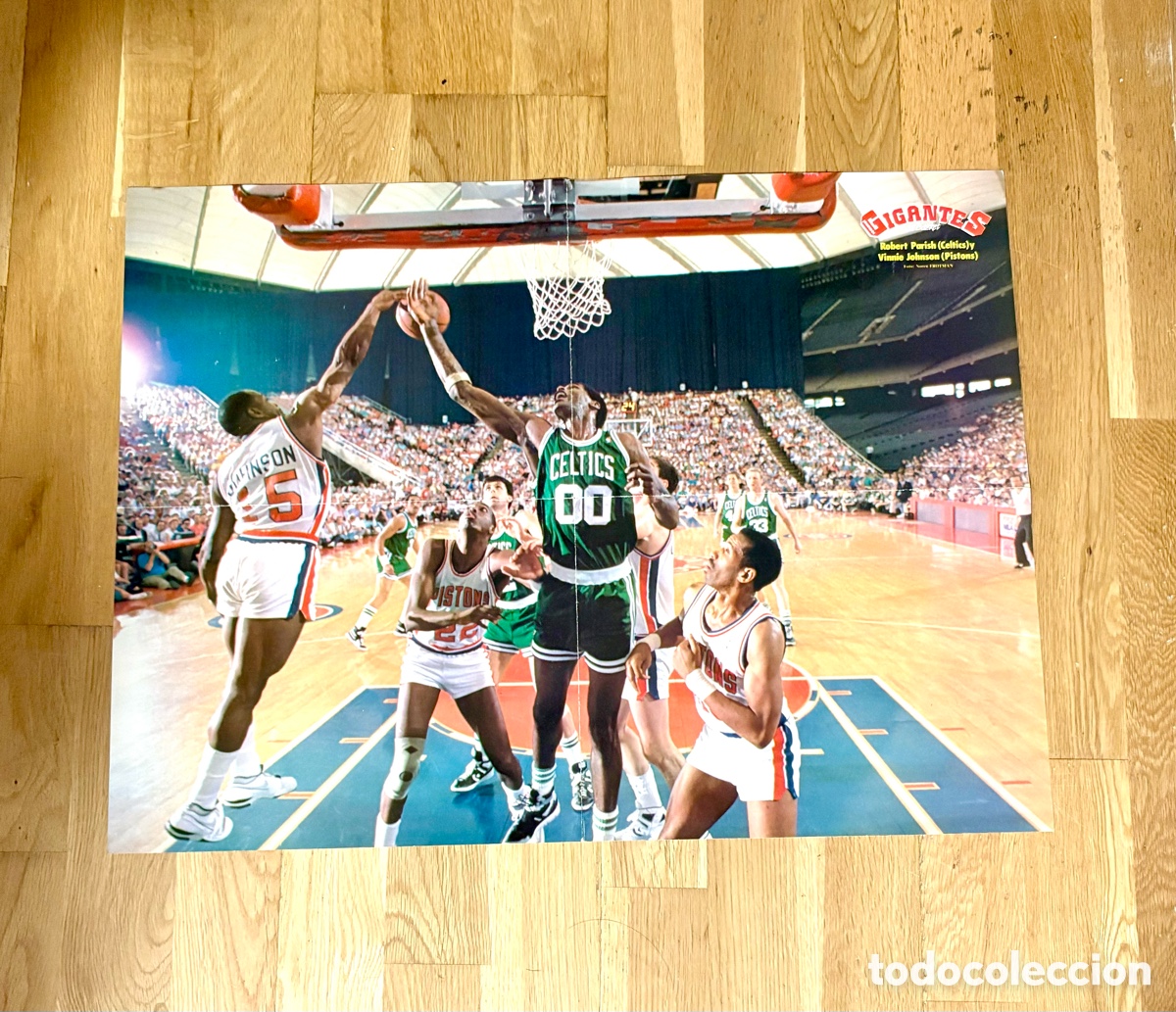 Coleccionismo deportivo: P&oacute;ster Gigante NBA Boston Celtics vs Detroit Pistons 1987 - Robert Parish - GIGANTES