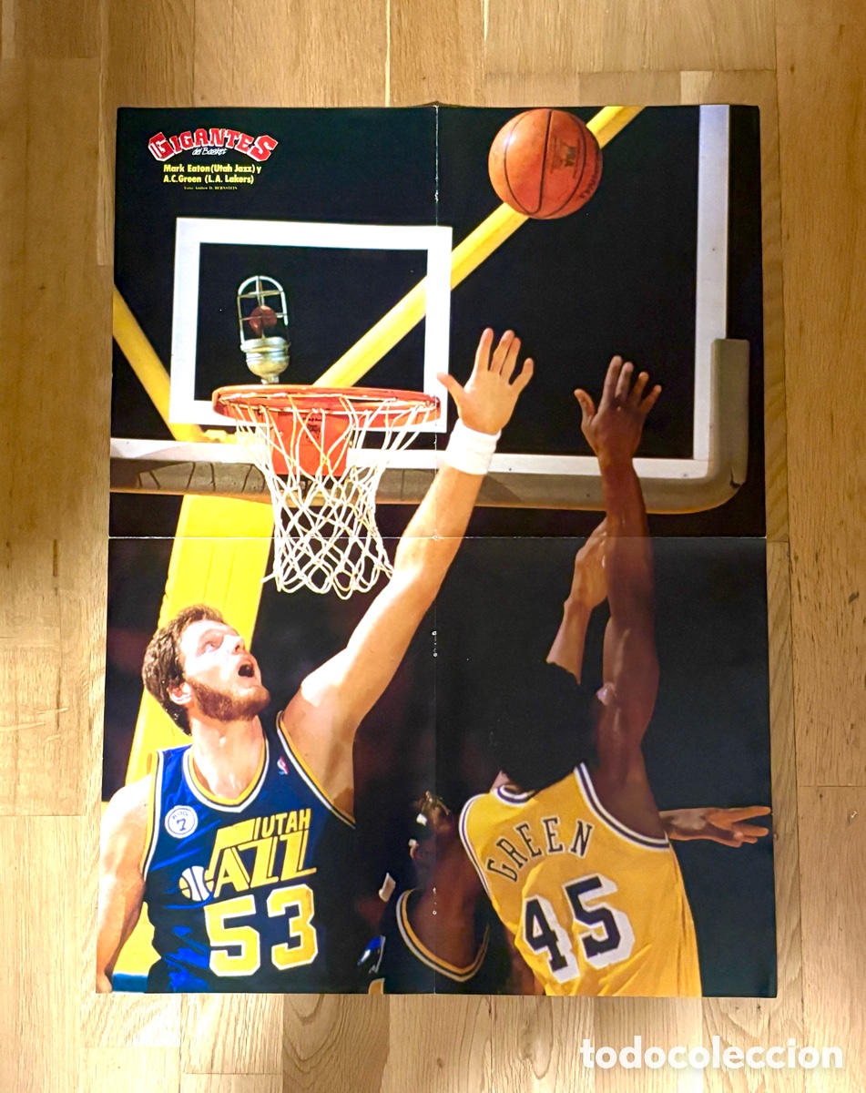 Coleccionismo deportivo: P&oacute;ster Vintage NBA 1988 &mdash; Mark Eaton (Utah Jazz) vs. A.C. Green (L.A. Lakers) &mdash; Revista Gigantes