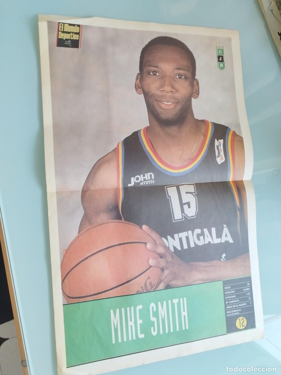 Coleccionismo deportivo: Poster del jugador de baloncesto Mike Smith. Montigal&agrave; del Club Joventut Badalona (la Penya).