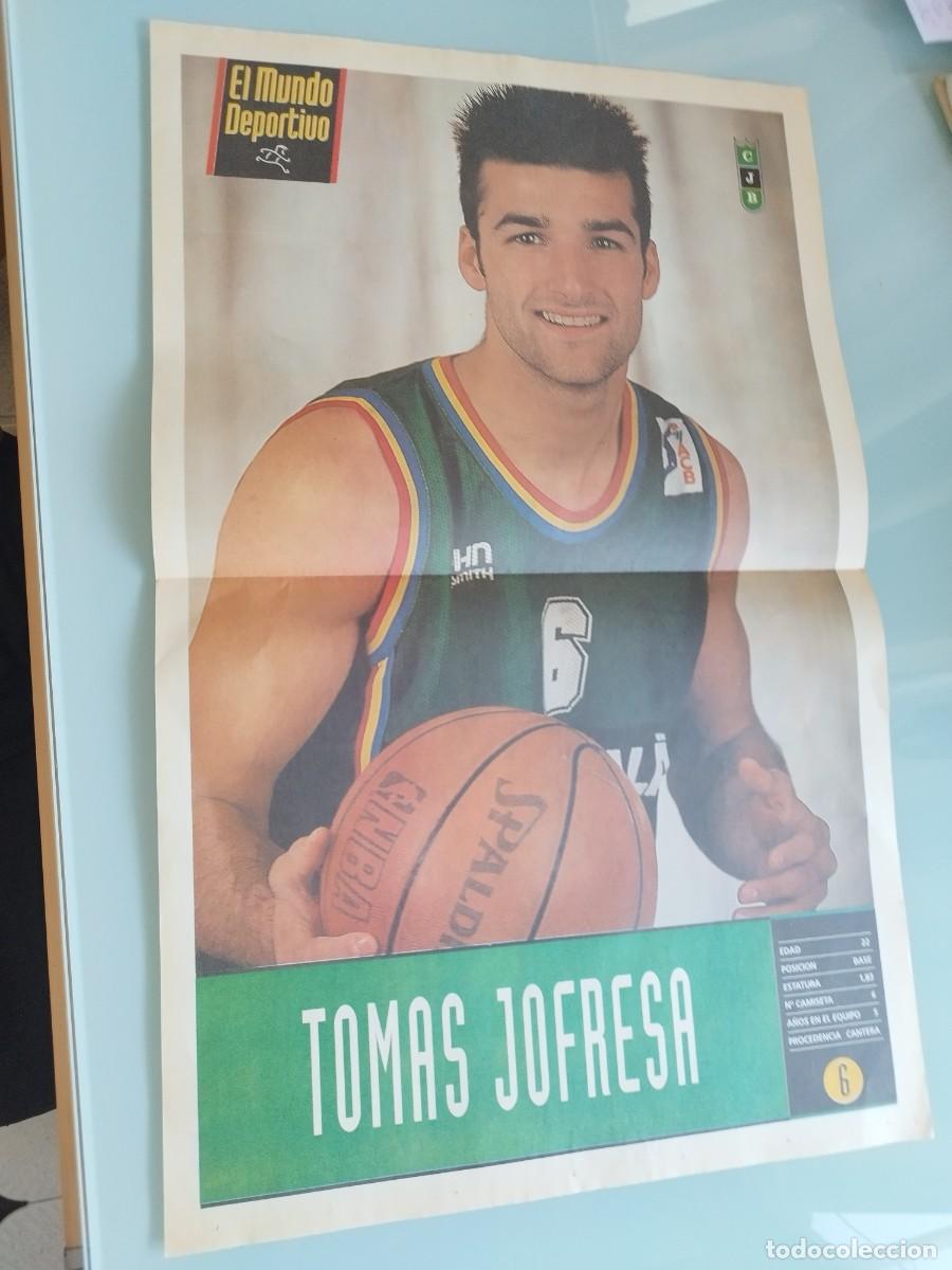 Coleccionismo deportivo: Poster del jugador de baloncesto Tomas Jofresa Montigal&agrave; del Club Joventut Badalona (la Penya).