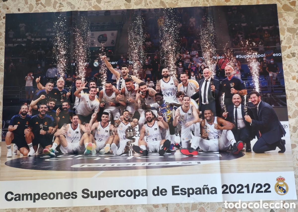 Coleccionismo deportivo: GRAN CARTEL POSTER OFICIAL REAL MADRID CAMPEONES SUPERCOPA 2021 2022 BALONCESTO BASKET