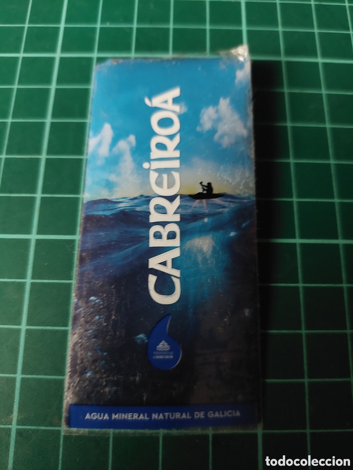 Coleccionismo deportivo: Deportes pirag&uuml;ismo mar etiqueta agua mineral natural Galicia cabreiroa 33 cl