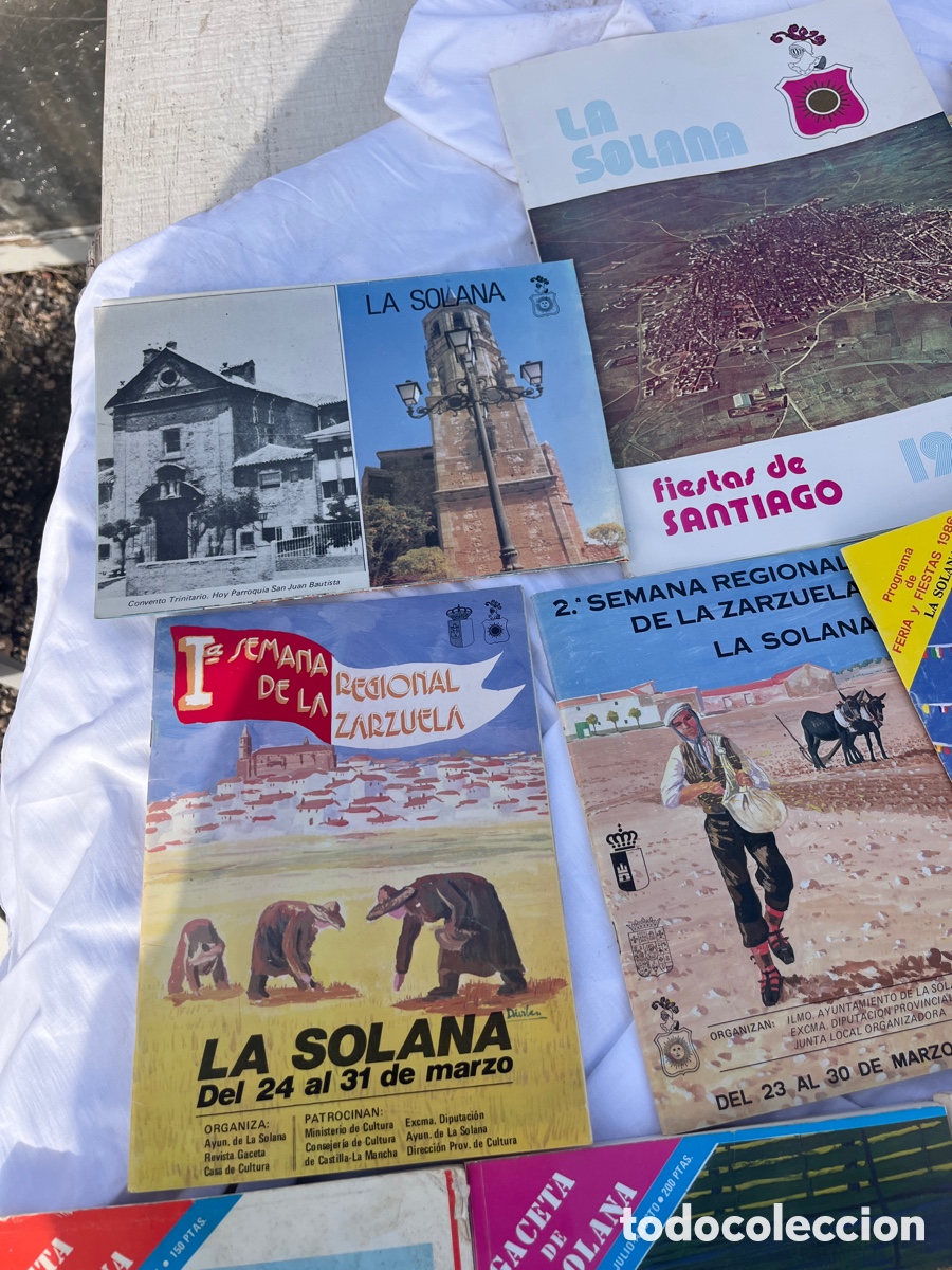 Carteles feria: Gran lote de Gaceta y programa de La Solana - Foto 2