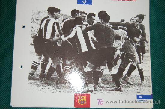 Coleccionismo deportivo: BAR&Ccedil;A : L&aacute;mina de SAMITIER muy liado con los pericos - Foto 1