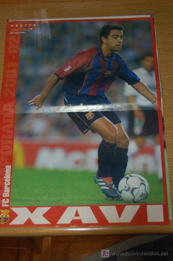 Coleccionismo deportivo: BAR&Ccedil;A : p&oacute;ster de XAVI - Foto 1