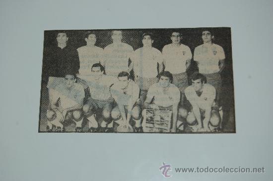 Collezionismo sportivo: Recorte de CARLOS LAPETRA con el Real Zaragoza de 1966. Final de la Copa de Ferias contra el Bar&ccedil;a