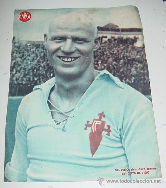 Collezionismo sportivo: CARTEL DE JUGADOR DE FUTBOL - DEL PINO, DELANTERO CENTRO DEL CELTA DE VIGO - MARCA - MIDE 32 X 24 CM