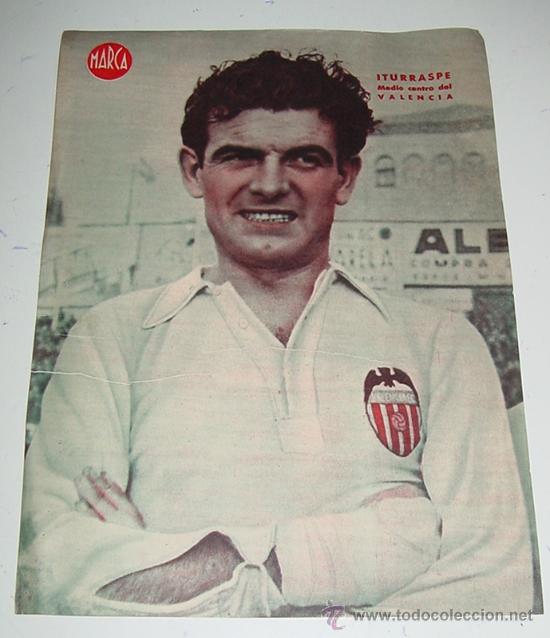 Collectionnisme sportif: CARTEL DE JUGADOR DE FUTBOL - ITURRASPE, MEDIO CENTRO DEL VALENCIA - MARCA - MIDE 32 X 24 CMS.