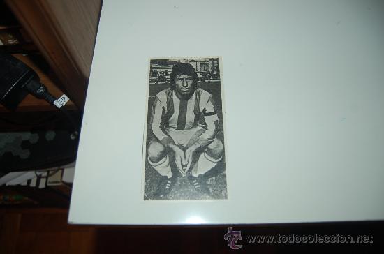 Sports collectibles: RECREATIVO DE HUELVA: Recorte de V&Iacute;CTOR ESP&Aacute;RRAGO. A&ntilde;os 70