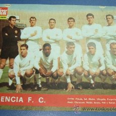 Coleccionismo deportivo: LAMINA POSTER DEL VALENCIA F.C. EL ALCAZAR FUTBOL PESUDO PAQUITO WALDO CLARAMUNT GUILLOT MESTRE. Lote 25608362