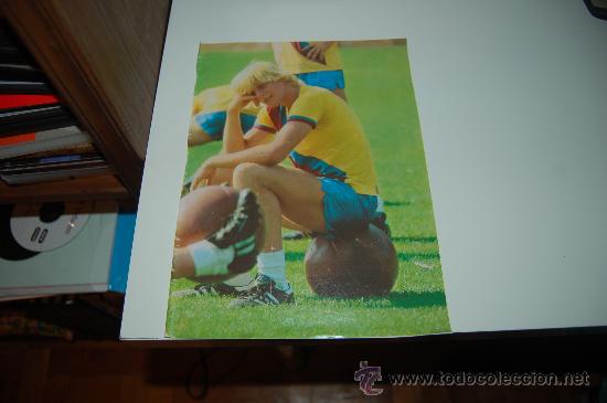 Coleccionismo deportivo: BAR&Ccedil;A: Gran recorte de BERND SCHUSTER. 1981 - Foto 1