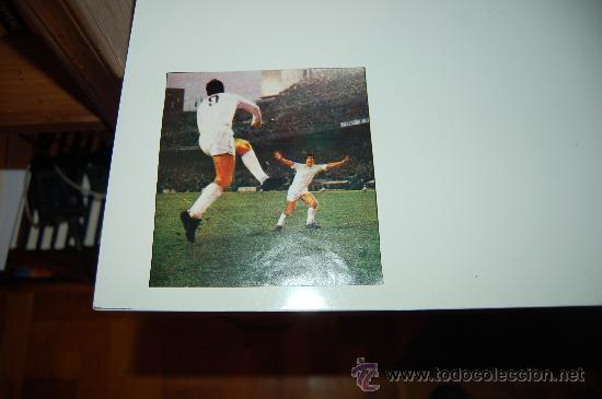 Sammelleidenschaft Sport: REAL MADRID: Recorte de SANTILLANA y MARA&Ntilde;&Oacute;N jubilosos tras un gol. Primeros a&ntilde;os 70