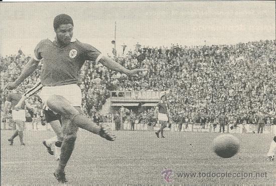 Collectionnisme sportif: BENFICA: Recorte de EUSEBIO en acci&oacute;n , a&ntilde;os 60