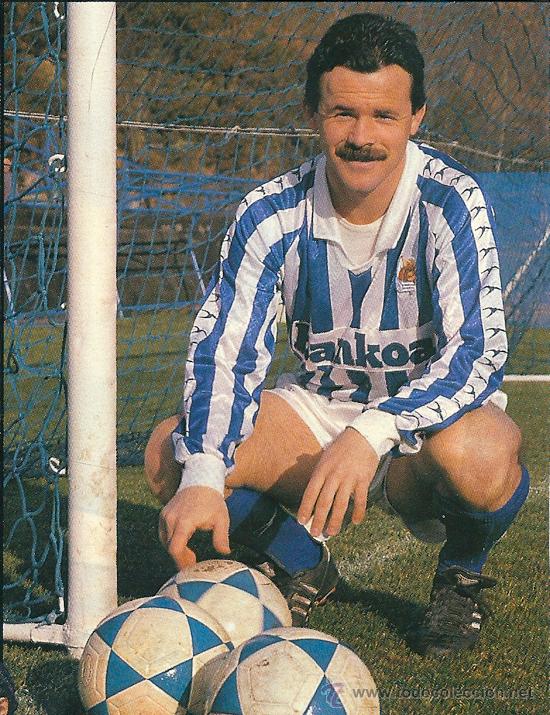 Collezionismo sportivo: REAL SOCIEDAD: Recorte de LARRA&Ntilde;AGA