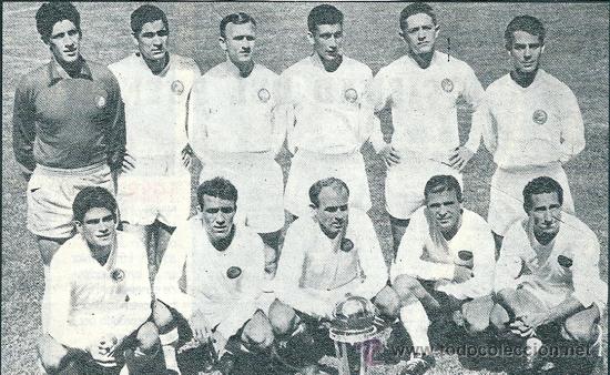 Collezionismo sportivo: REAL MADRID: Recorte del equipo Campe&oacute;n Intercontinental en 1960