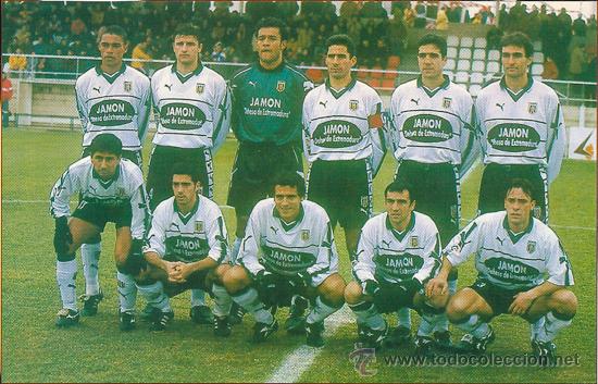 Colecionismo desportivo: CD. M&Eacute;RIDA: Recorte de finales de los a&ntilde;os 90