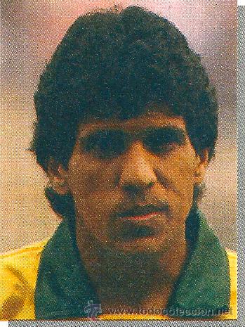 Collezionismo sportivo: SELECCI&Oacute;N DE F&Uacute;TBOL DE BRASIL: Recorte de PAULO SILAS y RENATO ( al dorso ). 1990