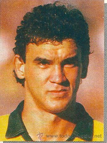 Colecionismo desportivo: SELECCI&Oacute;N DE F&Uacute;TBOL DE BRASIL: Recorte de RICARDO GOMES y BISMARCK ( al dorso ). 1990