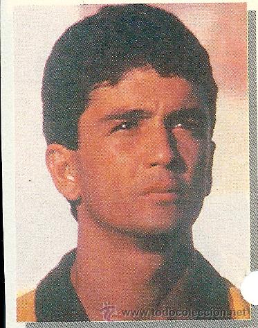 Colecionismo desportivo: SELECCI&Oacute;N DE F&Uacute;TBOL DE BRASIL: Recorte de BEBETO y ALDAIR ( al dorso ). 1990