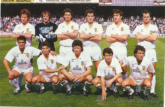 Coleccionismo deportivo: VALENCIA CF: Recorte de 1990, aproximadamente - Foto 1