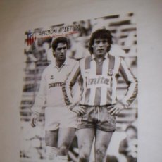 Coleccionismo deportivo: POSTER DOBLE GRANDE 40X56 CM - TOMAS REÑONES + FUTRE AÑOS 80 - ATLETICO DE MADRID - ATM2