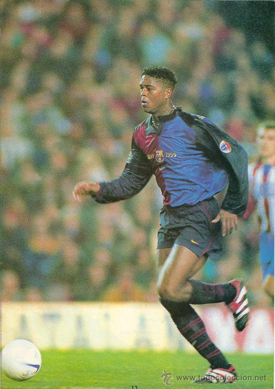 Coleccionismo deportivo: BAR&Ccedil;A: Minip&oacute;ster de PATRICK KLUIVERT. 1998 - Foto 1