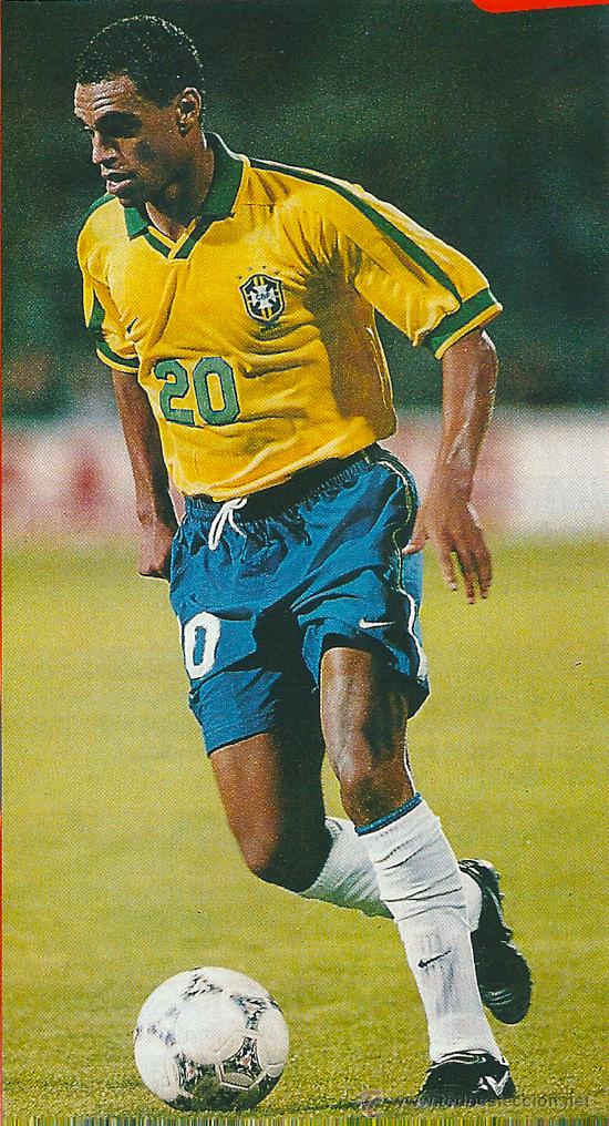 Sammelleidenschaft Sport: SELECCI&Oacute;N DE F&Uacute;TBOL DE BRASIL: Gran recorte de DENILSON